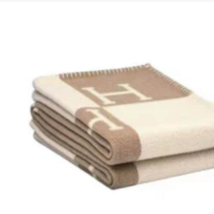 Bethane | Classic Warm Throw Blanket