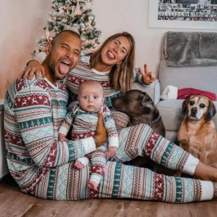 Ultina | Warm Holiday Pants And Top Pajama Set For Family